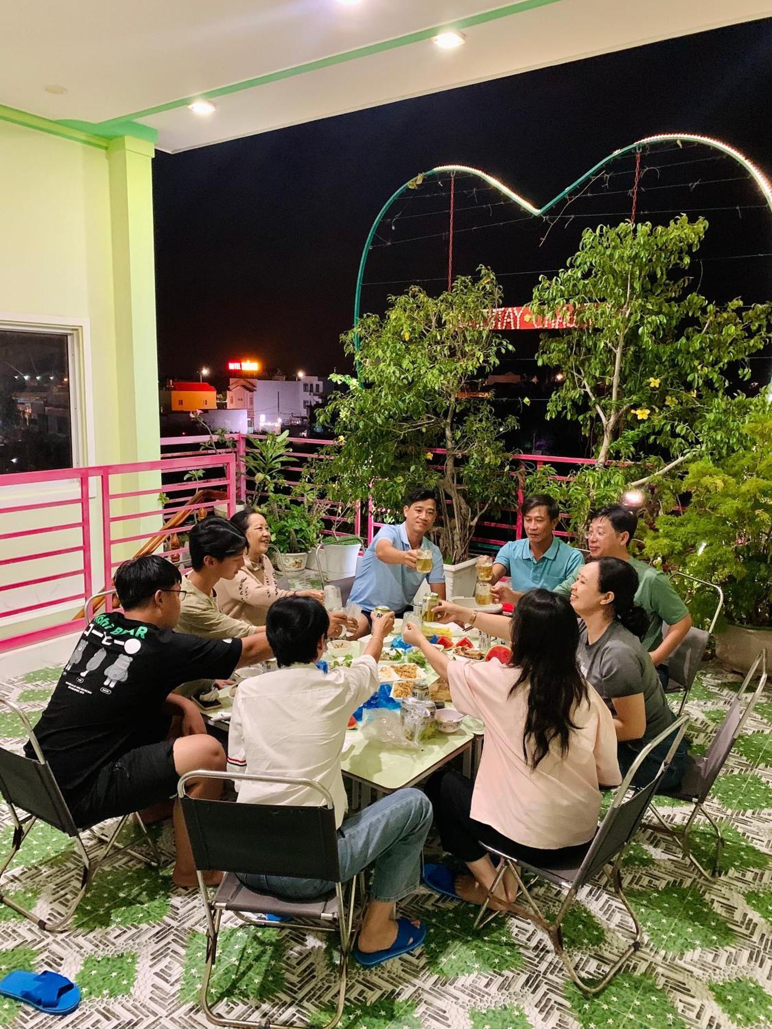 Homestay Chau Trieu - Фантхьет Экстерьер фото